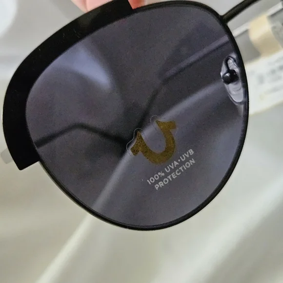 NWT True Religion Black Sunglasses